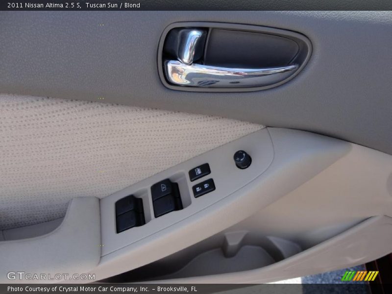 Tuscan Sun / Blond 2011 Nissan Altima 2.5 S