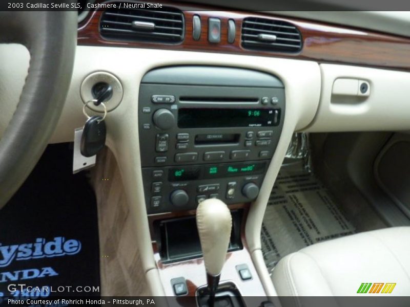 Cashmere / Neutral Shale 2003 Cadillac Seville SLS