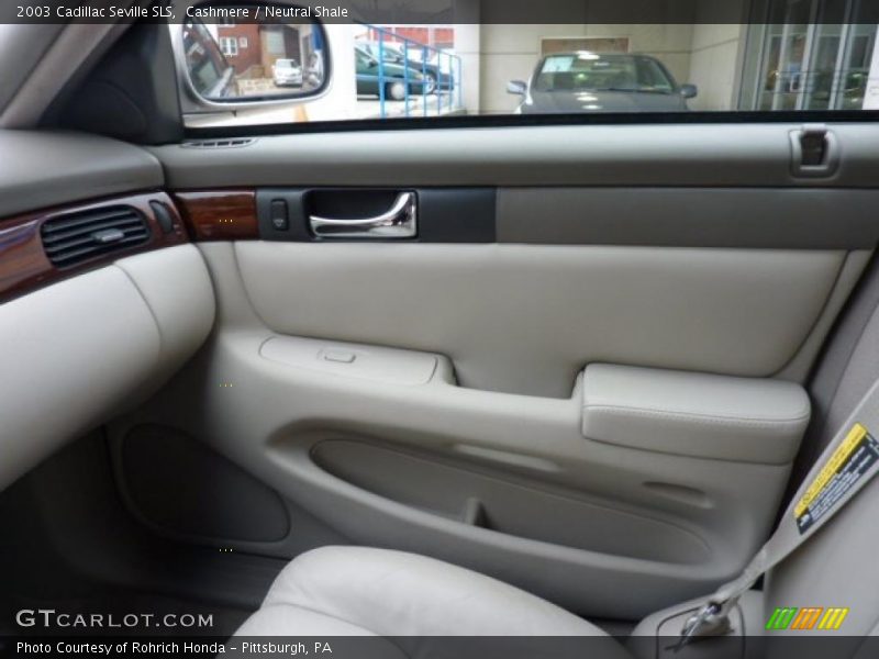 Cashmere / Neutral Shale 2003 Cadillac Seville SLS