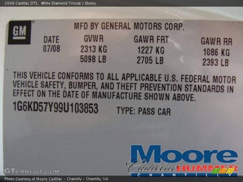 White Diamond Tricoat / Ebony 2009 Cadillac DTS
