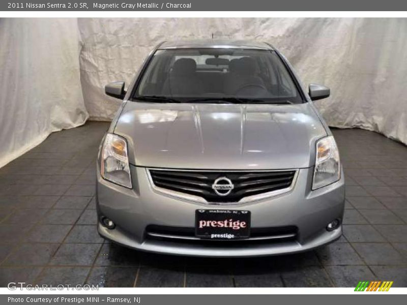 Magnetic Gray Metallic / Charcoal 2011 Nissan Sentra 2.0 SR