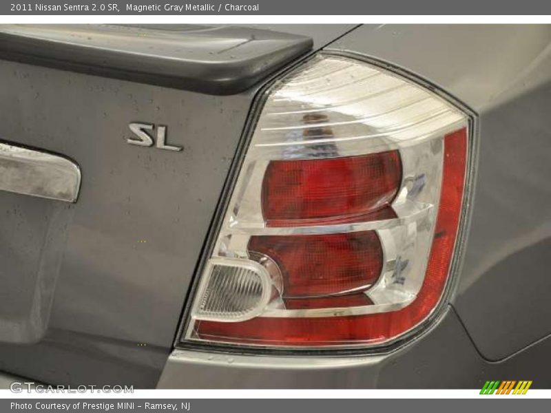 Magnetic Gray Metallic / Charcoal 2011 Nissan Sentra 2.0 SR