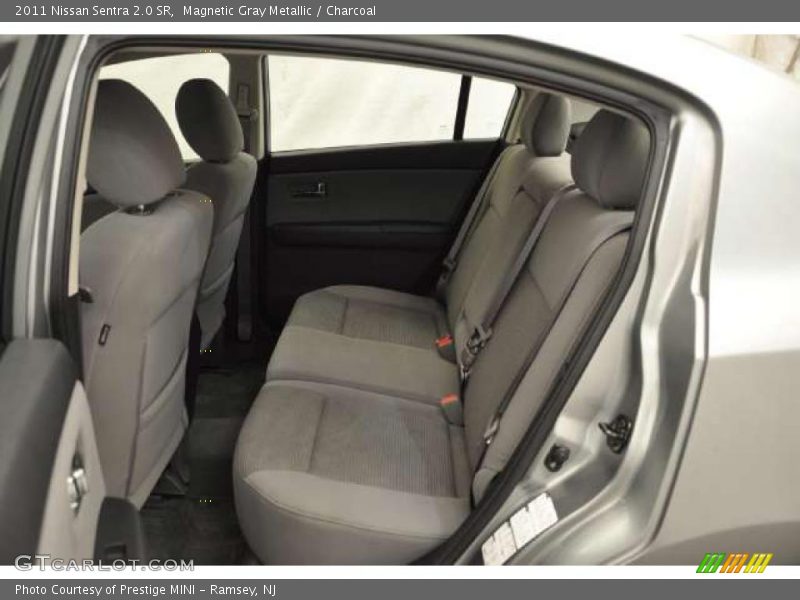 Magnetic Gray Metallic / Charcoal 2011 Nissan Sentra 2.0 SR