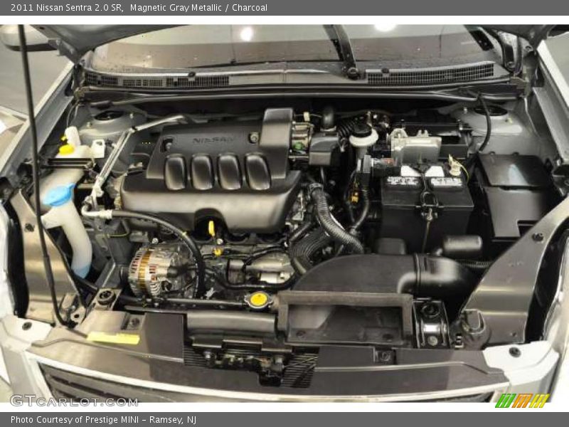 Magnetic Gray Metallic / Charcoal 2011 Nissan Sentra 2.0 SR