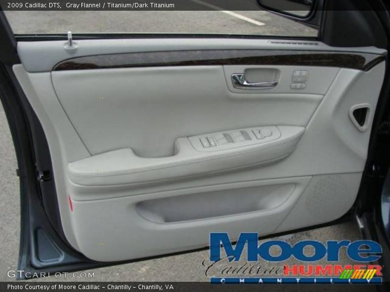 Gray Flannel / Titanium/Dark Titanium 2009 Cadillac DTS