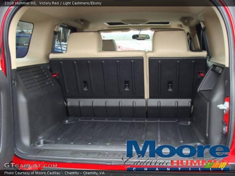 Victory Red / Light Cashmere/Ebony 2009 Hummer H3