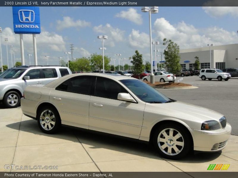 Ivory Parchment Metallic / Espresso/Medium Light Stone 2003 Lincoln LS V8