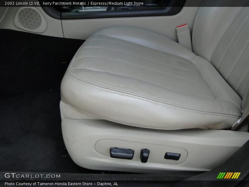 Ivory Parchment Metallic / Espresso/Medium Light Stone 2003 Lincoln LS V8