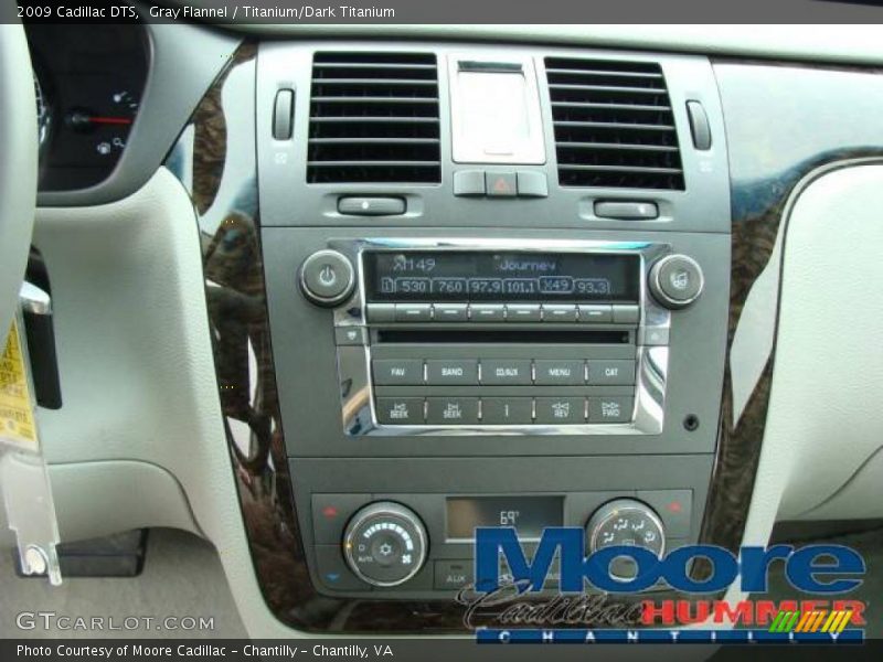Gray Flannel / Titanium/Dark Titanium 2009 Cadillac DTS