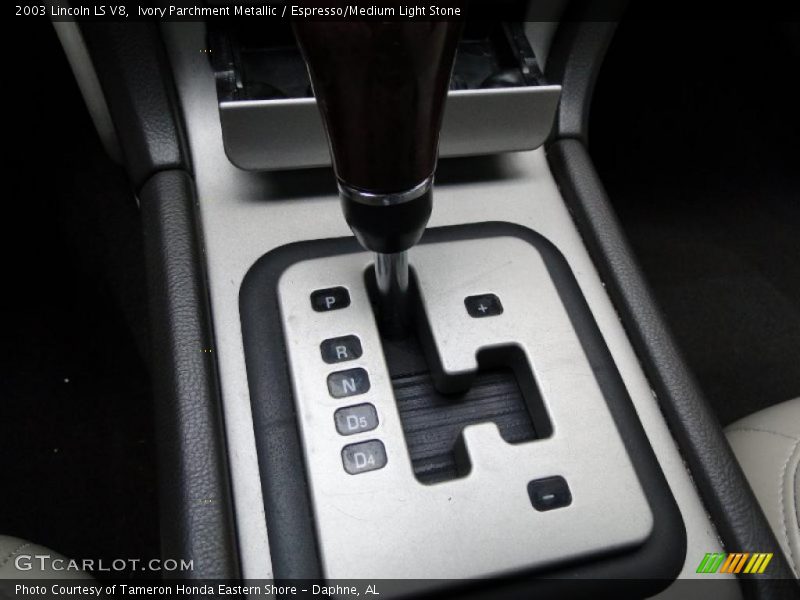 Ivory Parchment Metallic / Espresso/Medium Light Stone 2003 Lincoln LS V8
