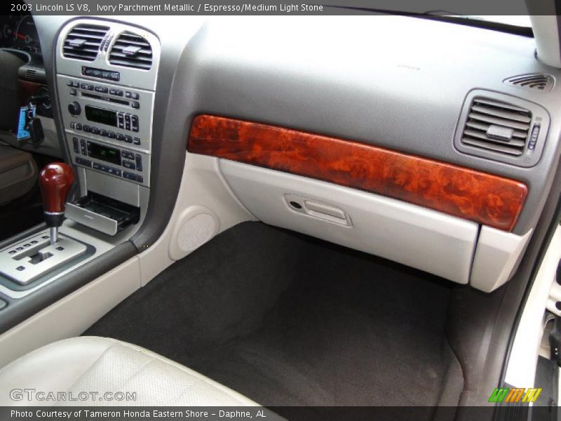 Ivory Parchment Metallic / Espresso/Medium Light Stone 2003 Lincoln LS V8