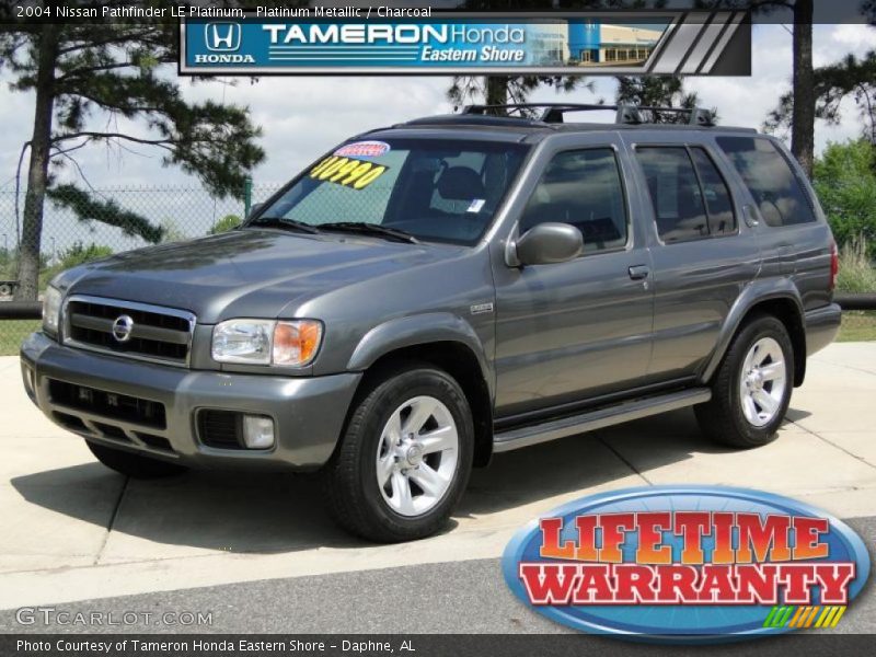 Platinum Metallic / Charcoal 2004 Nissan Pathfinder LE Platinum