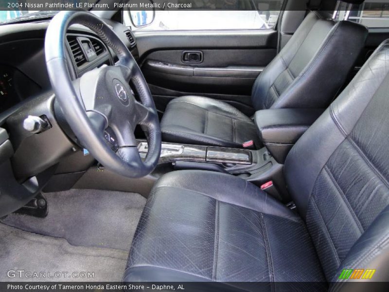  2004 Pathfinder LE Platinum Charcoal Interior