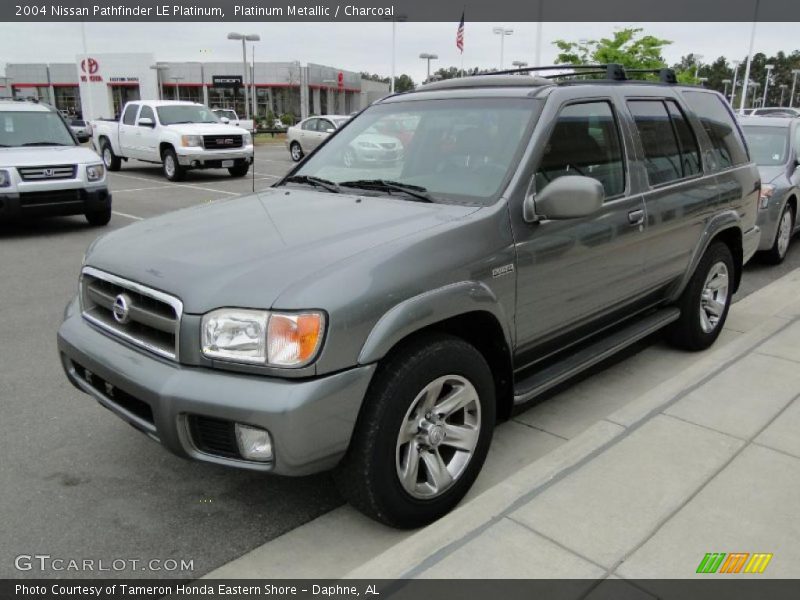 Platinum Metallic / Charcoal 2004 Nissan Pathfinder LE Platinum