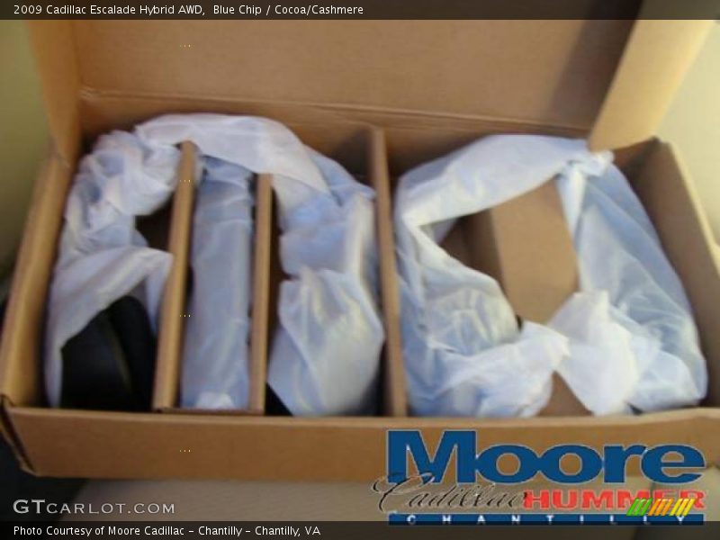 Blue Chip / Cocoa/Cashmere 2009 Cadillac Escalade Hybrid AWD