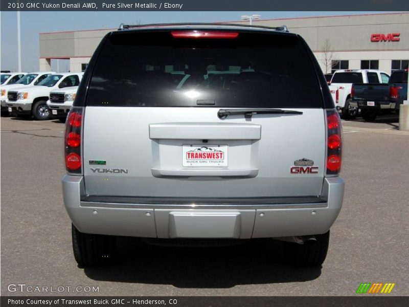 Pure Silver Metallic / Ebony 2010 GMC Yukon Denali AWD