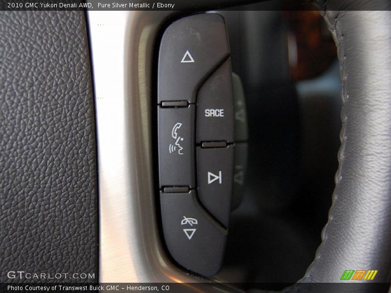 Pure Silver Metallic / Ebony 2010 GMC Yukon Denali AWD