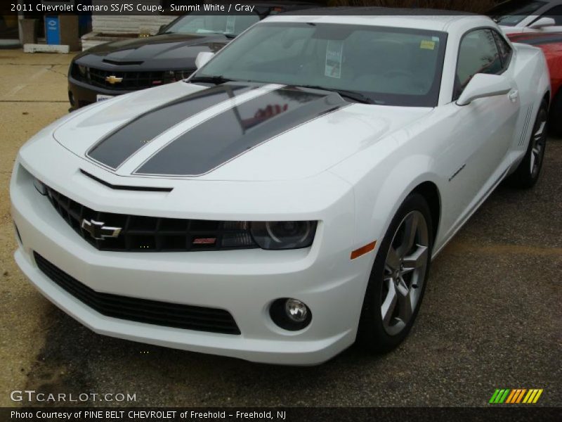 Front 3/4 View of 2011 Camaro SS/RS Coupe