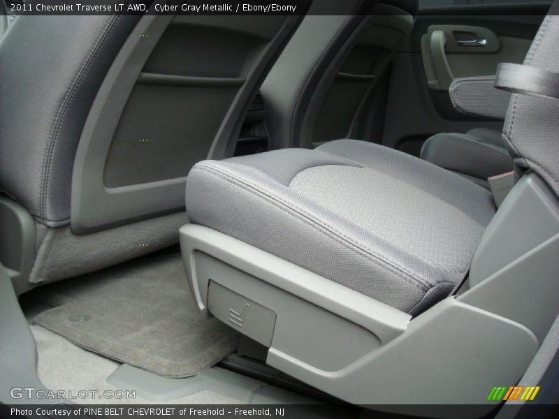 Cyber Gray Metallic / Ebony/Ebony 2011 Chevrolet Traverse LT AWD