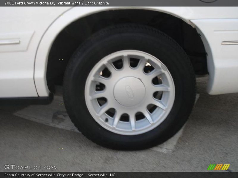 Vibrant White / Light Graphite 2001 Ford Crown Victoria LX