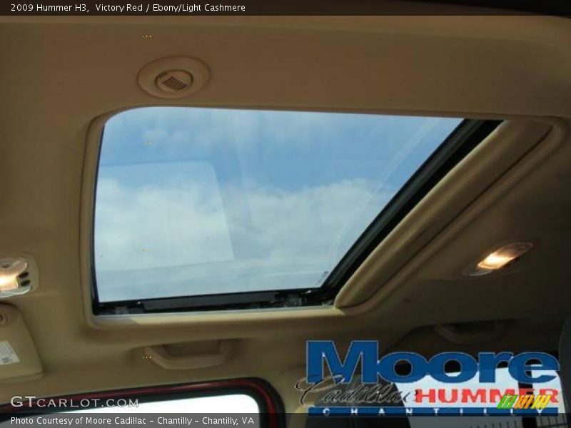 Victory Red / Ebony/Light Cashmere 2009 Hummer H3