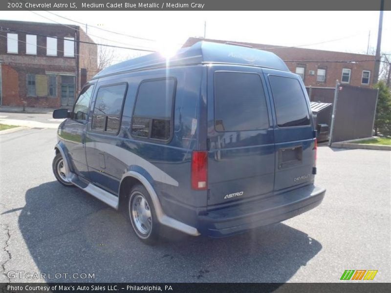 Medium Cadet Blue Metallic / Medium Gray 2002 Chevrolet Astro LS