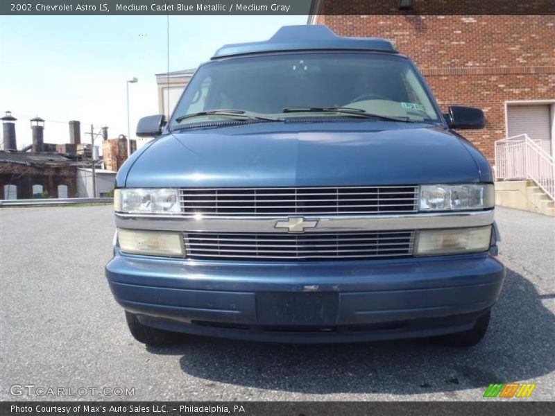 Medium Cadet Blue Metallic / Medium Gray 2002 Chevrolet Astro LS