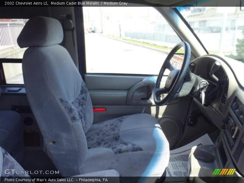 Medium Cadet Blue Metallic / Medium Gray 2002 Chevrolet Astro LS