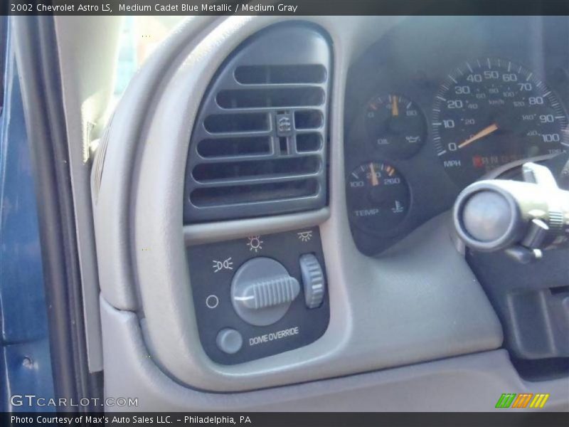 Medium Cadet Blue Metallic / Medium Gray 2002 Chevrolet Astro LS