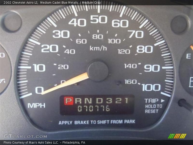 Medium Cadet Blue Metallic / Medium Gray 2002 Chevrolet Astro LS