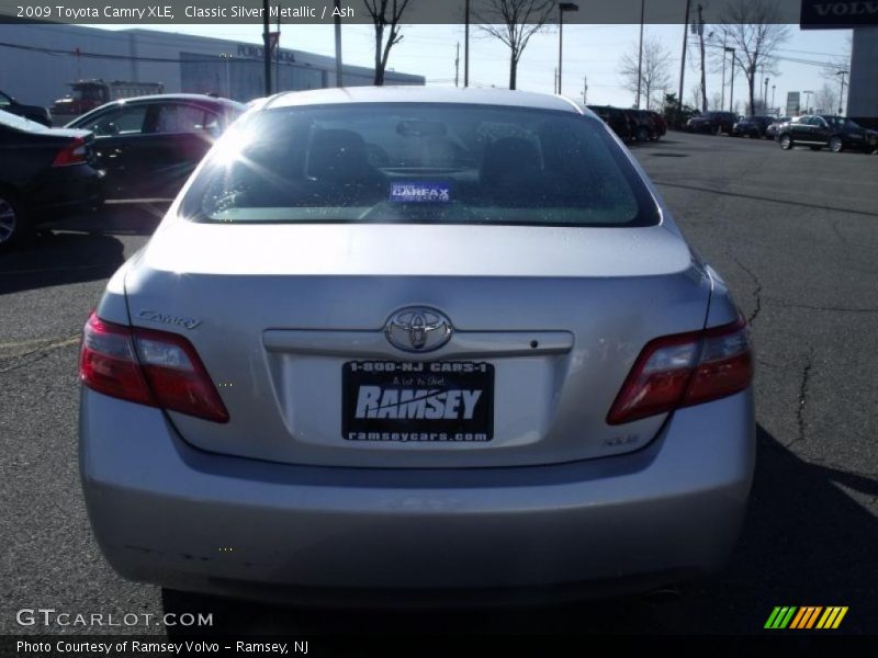 Classic Silver Metallic / Ash 2009 Toyota Camry XLE