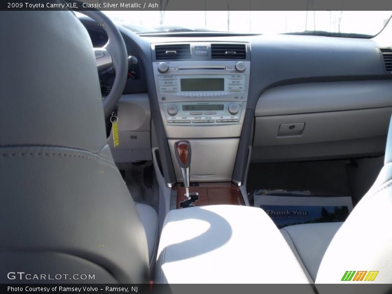Classic Silver Metallic / Ash 2009 Toyota Camry XLE
