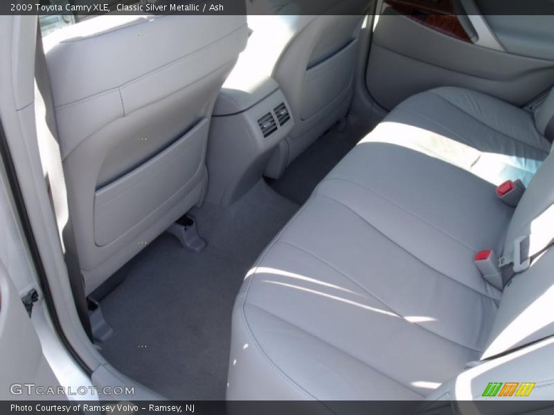 Classic Silver Metallic / Ash 2009 Toyota Camry XLE