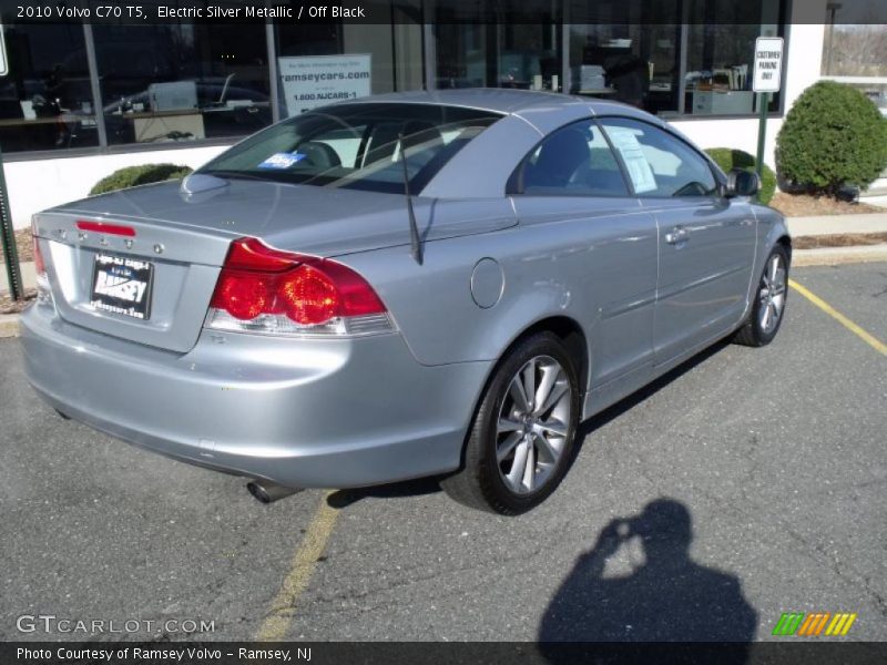 Electric Silver Metallic / Off Black 2010 Volvo C70 T5
