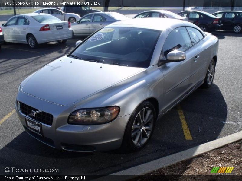 Electric Silver Metallic / Off Black 2010 Volvo C70 T5