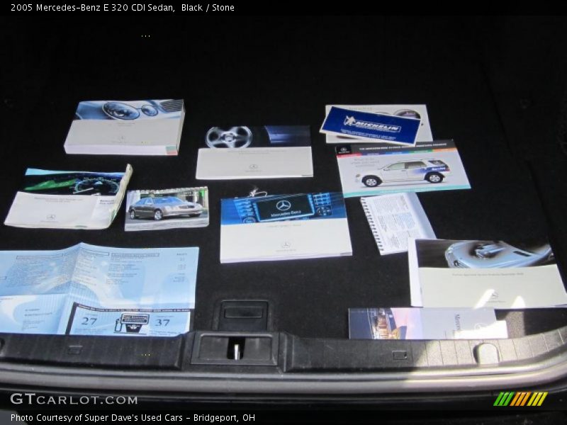 Black / Stone 2005 Mercedes-Benz E 320 CDI Sedan