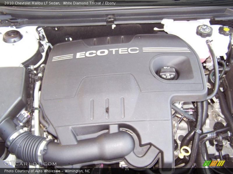 White Diamond Tricoat / Ebony 2010 Chevrolet Malibu LT Sedan