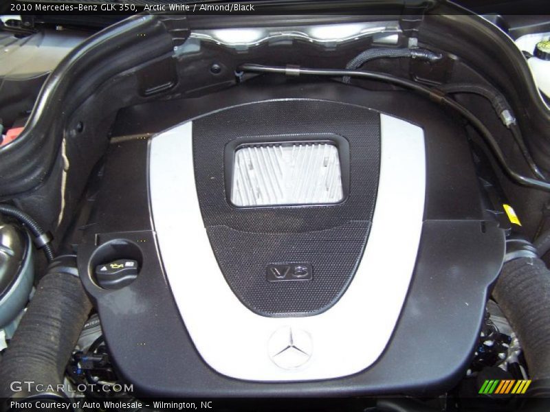 Arctic White / Almond/Black 2010 Mercedes-Benz GLK 350