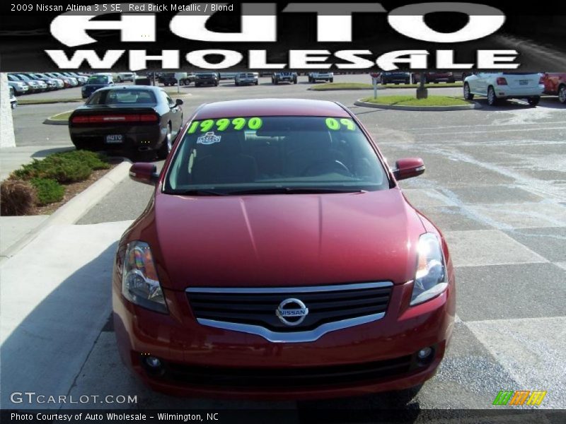 Red Brick Metallic / Blond 2009 Nissan Altima 3.5 SE