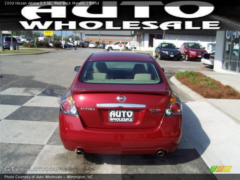 Red Brick Metallic / Blond 2009 Nissan Altima 3.5 SE