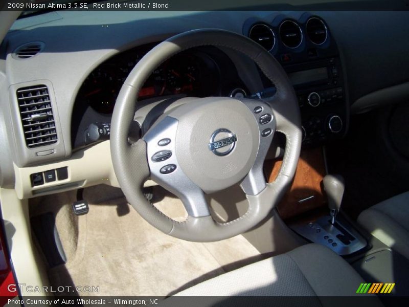Red Brick Metallic / Blond 2009 Nissan Altima 3.5 SE