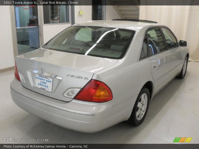 Lunar Mist Metallic / Stone 2002 Toyota Avalon XL