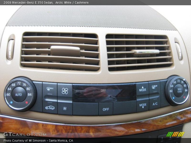 Arctic White / Cashmere 2009 Mercedes-Benz E 350 Sedan