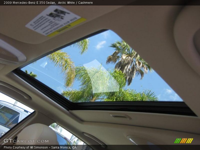 Arctic White / Cashmere 2009 Mercedes-Benz E 350 Sedan