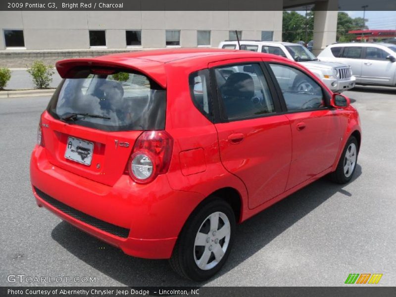 Bright Red / Charcoal 2009 Pontiac G3