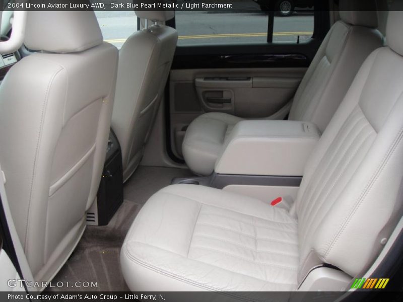 Dark Blue Pearl Metallic / Light Parchment 2004 Lincoln Aviator Luxury AWD