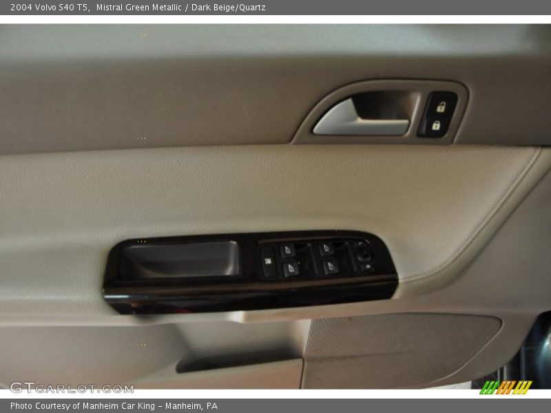 Mistral Green Metallic / Dark Beige/Quartz 2004 Volvo S40 T5