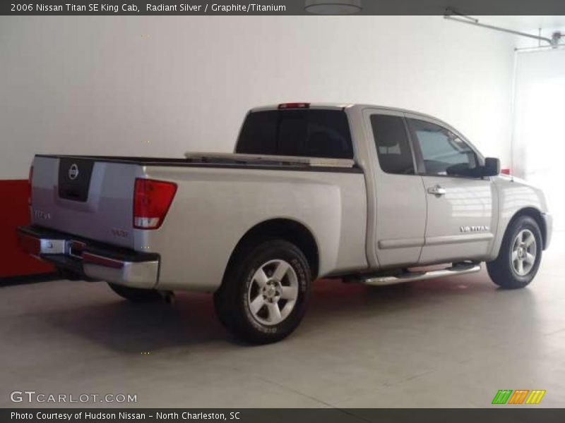 Radiant Silver / Graphite/Titanium 2006 Nissan Titan SE King Cab