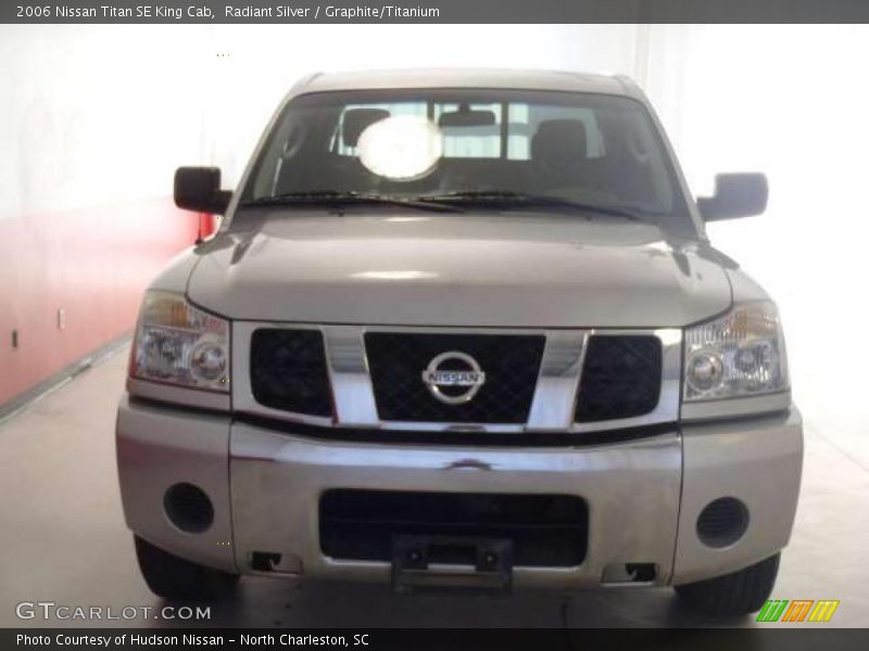 Radiant Silver / Graphite/Titanium 2006 Nissan Titan SE King Cab