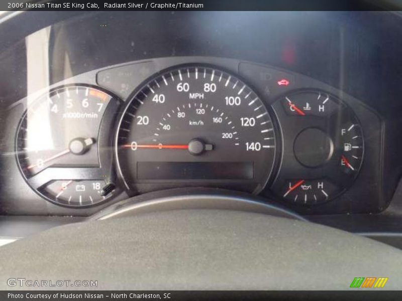 Radiant Silver / Graphite/Titanium 2006 Nissan Titan SE King Cab